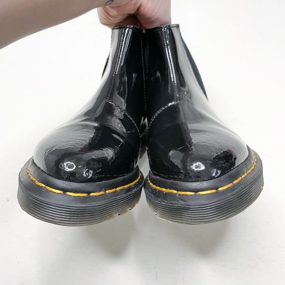 Dr. Martens Black Patent Leather Bianca Pointed Toe Chelsea Boot Women's Size 7 - Picture 5 of 12